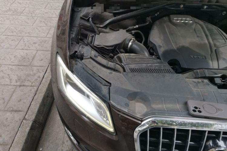 Used Audi Q5 2015 40 TFSI Technology Edition Engine Bay Right