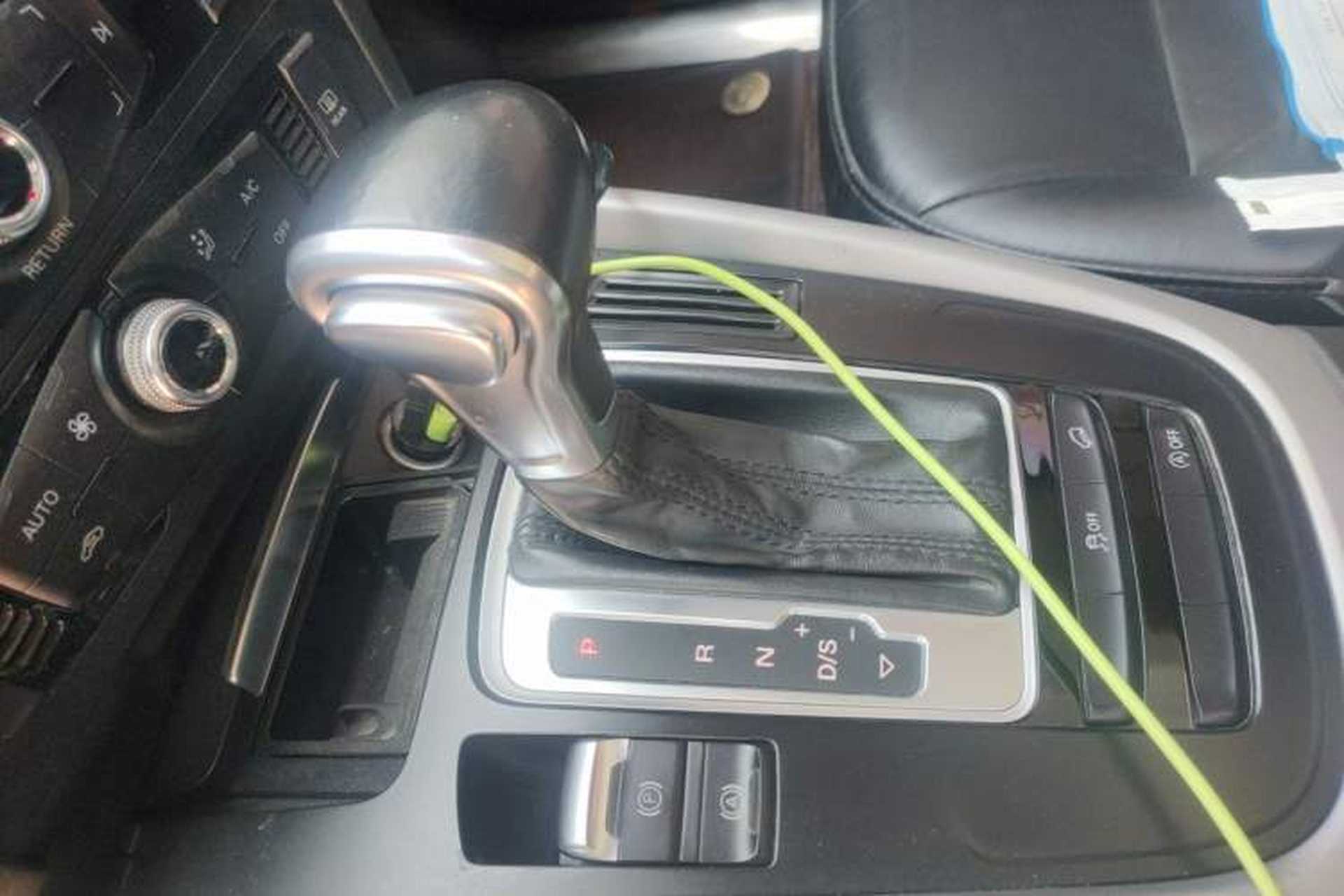 Used Audi Q5 2015 40 TFSI Trendy Edition Gear Lever