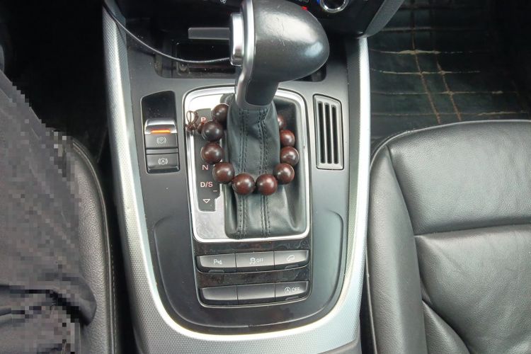 Used Audi Q5 2015 40 TFSI Technology Edition Gear Lever