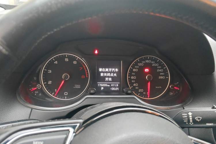 Used Audi Q5 2015 40 TFSI Technology Edition Instrument Cluster