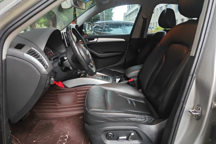 Used Audi Q5 2015 40 TFSI Technology Edition Left Front Seat