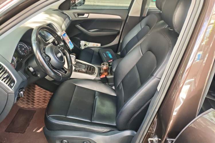 Used Audi Q5 2015 40 TFSI Trendy Edition Left Front Seat