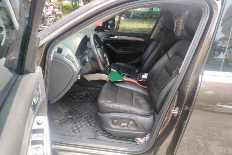 Used Audi Q5 2015 40 TFSI Technology Edition Left Front Seat