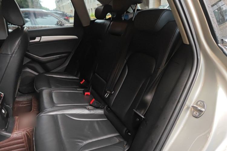 Used Audi Q5 2015 40 TFSI Technology Edition Left Rear Seat