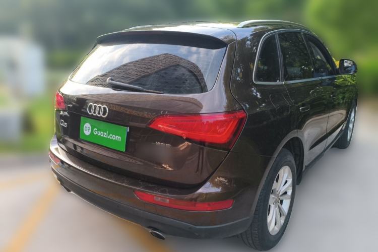 Used Audi Q5 2015 40 TFSI Technology Edition Rear Right 45 Deg