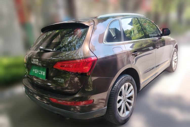 Used Audi Q5 2015 40 TFSI Technology Edition Rear Right 45 Deg