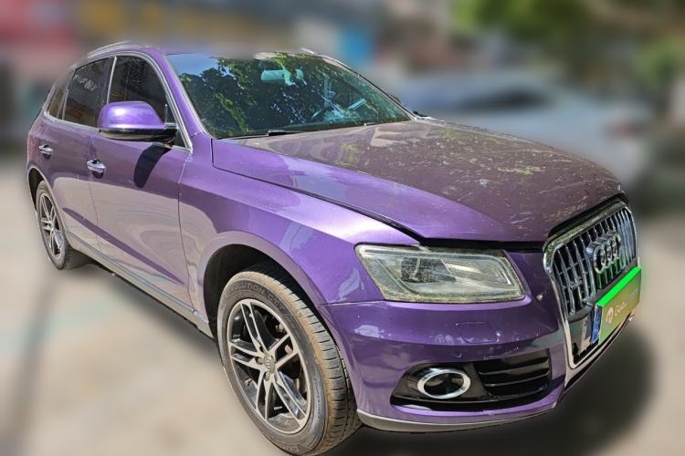 Used Audi Q5 2015 40 TFSI Comfort Model Front Right 45 Deg