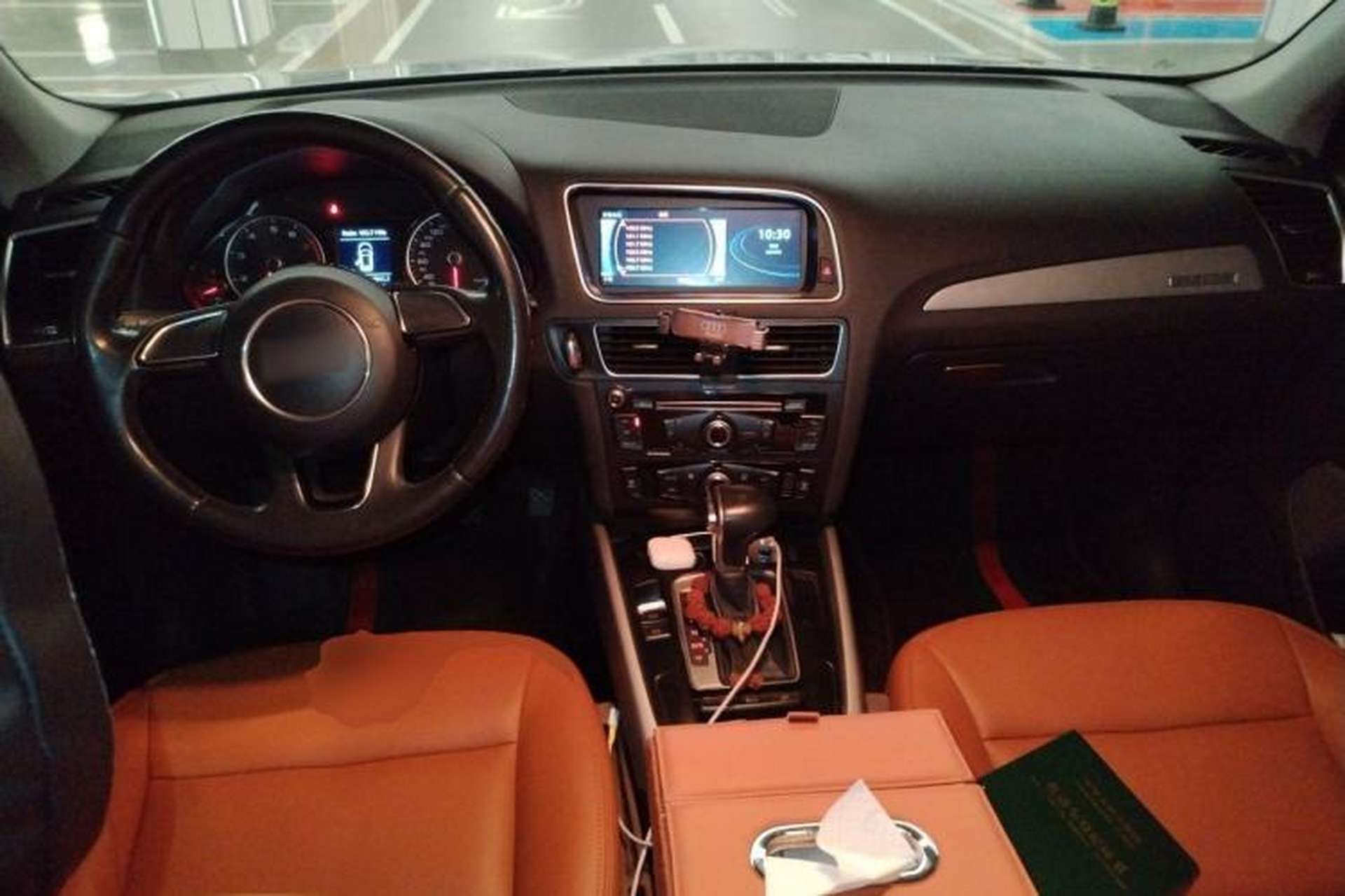 Used Audi Q5 2015 40 TFSI Trendy Edition Center Console