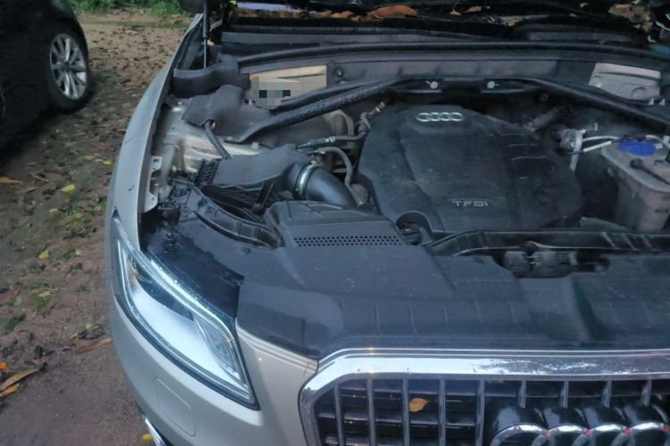 Used Audi Q5 2015 40 TFSI Trendy Edition Engine Bay Right