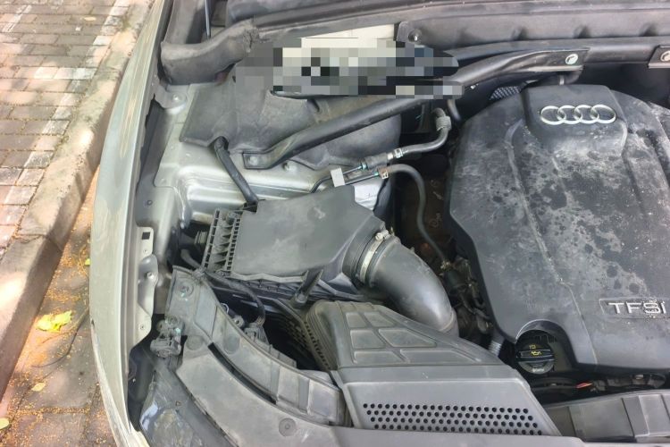 Used Audi Q5 2015 40 TFSI Technology Edition Engine Bay Right