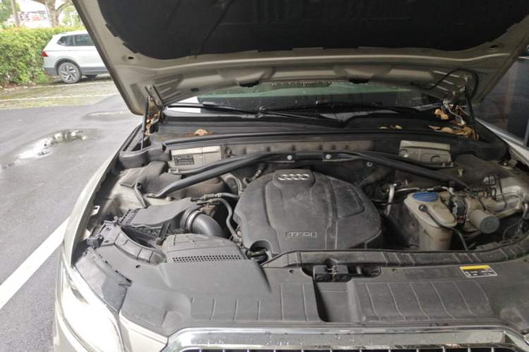 Used Audi Q5 2015 40 TFSI Dynamic Edition Engine Bay Right