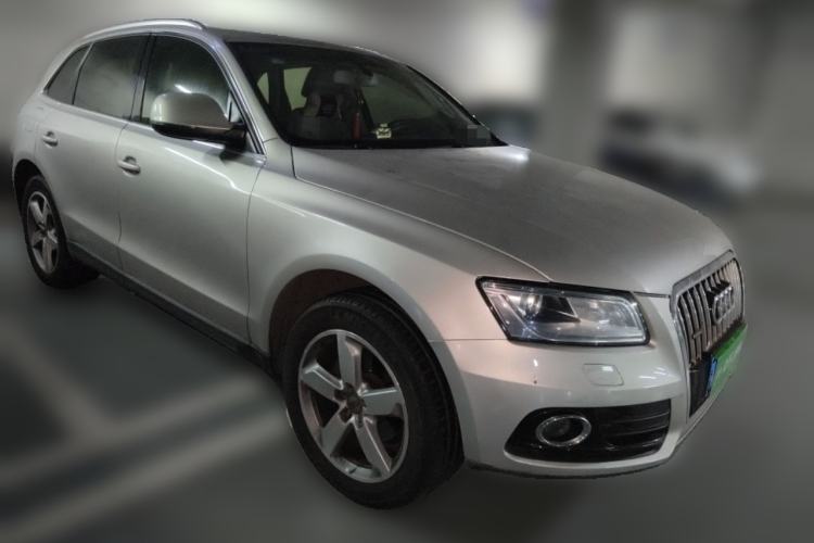 Used Audi Q5 2015 40 TFSI Comfort Model Exterior 2