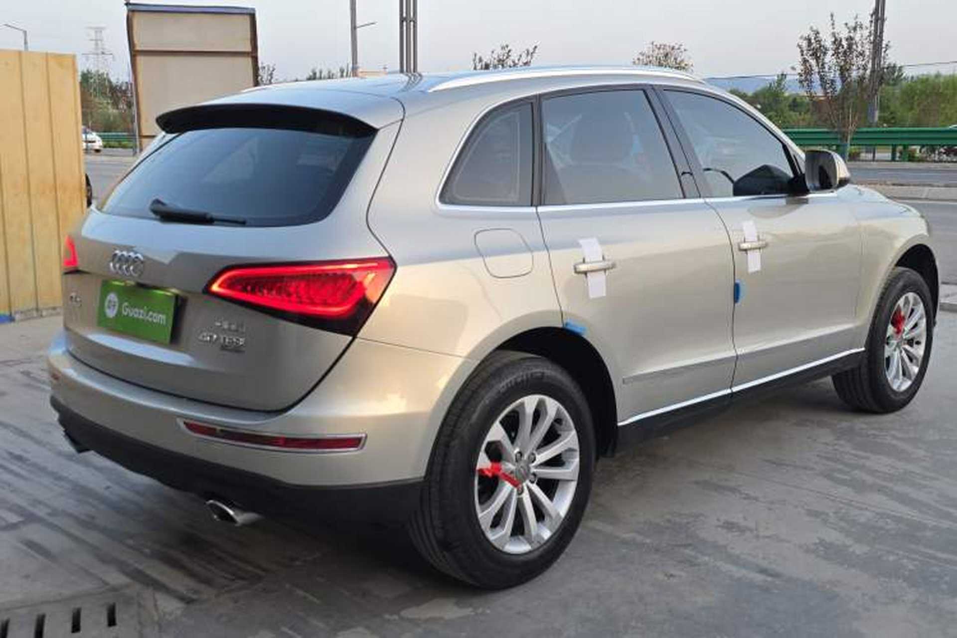 Used Audi Q5 2015 40 TFSI Technology Edition Exterior 4