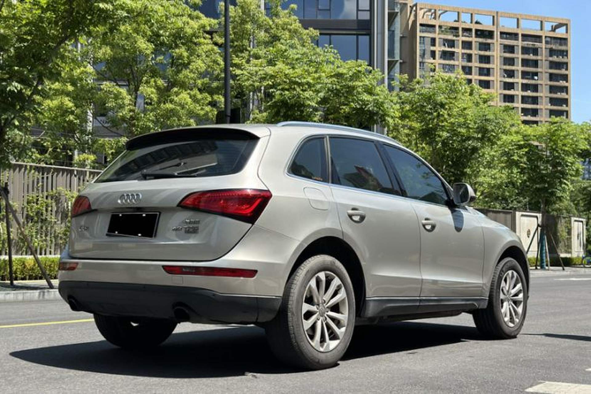 Used Audi Q5 2015 40 TFSI Technology Edition Exterior 5