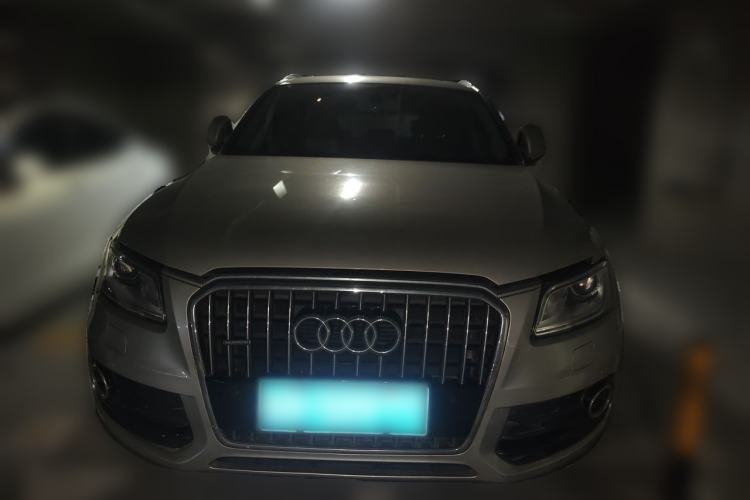 Used Audi Q5 2015 40 TFSI Comfort Model Front