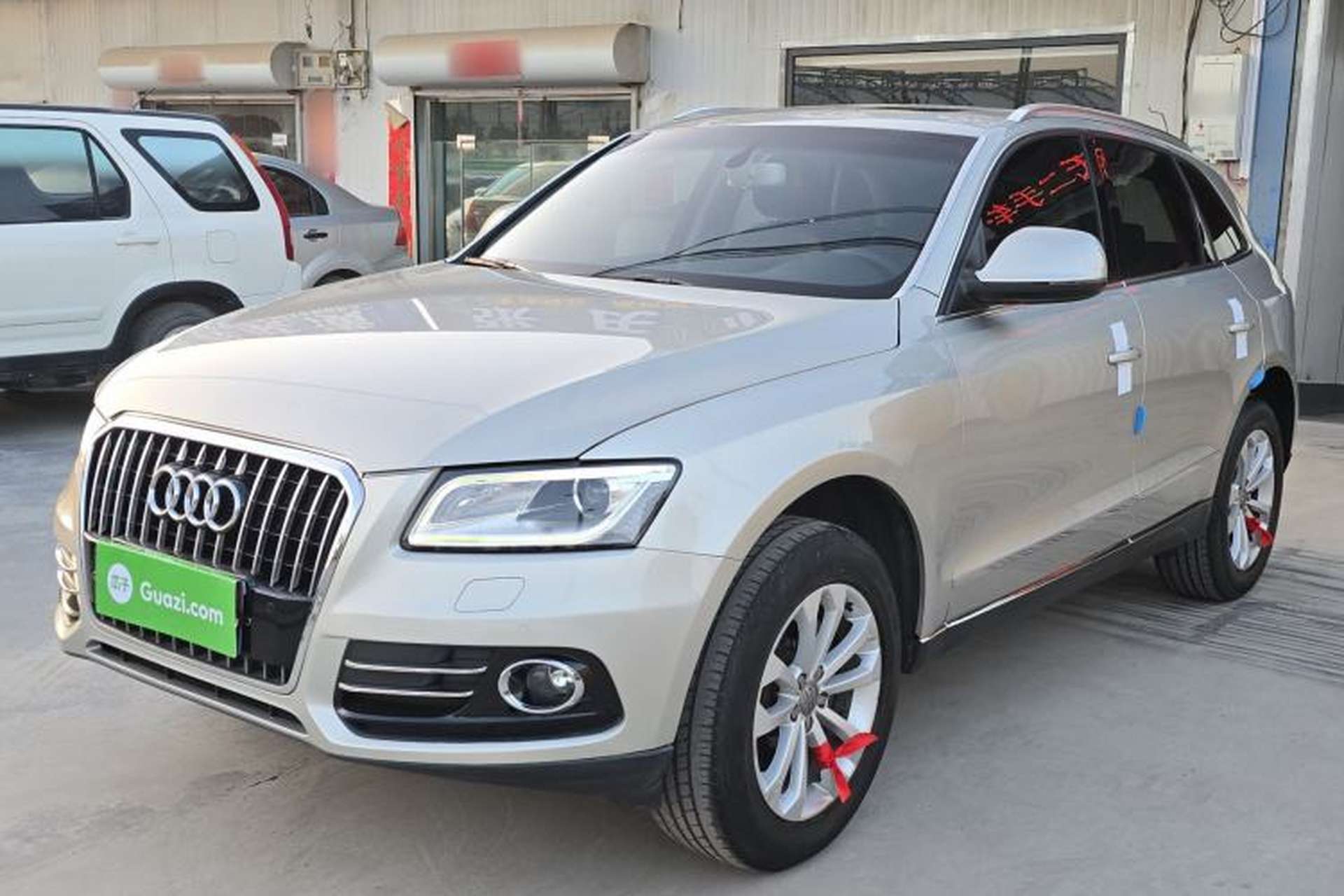 Used Audi Q5 2015 40 TFSI Technology Edition Front Left 45 Deg