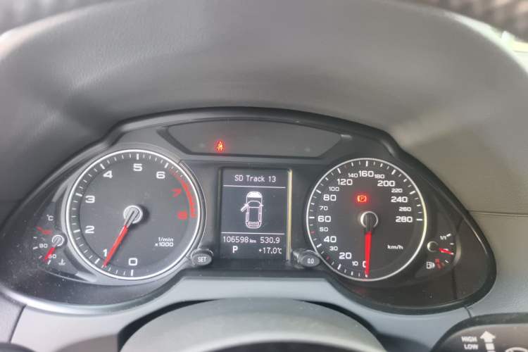 Used Audi Q5 2015 40 TFSI Technology Edition Instrument Cluster