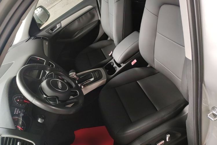 Used Audi Q5 2015 40 TFSI Trendy Edition Left Front Seat