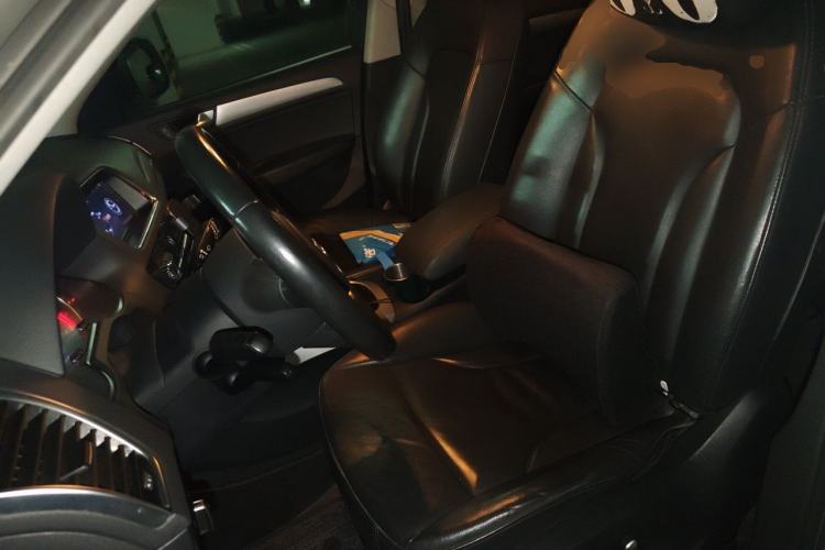 Used Audi Q5 2015 40 TFSI Technology Edition Left Front Seat