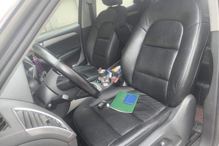 Used Audi Q5 2015 40 TFSI Trendy Edition Left Front Seat