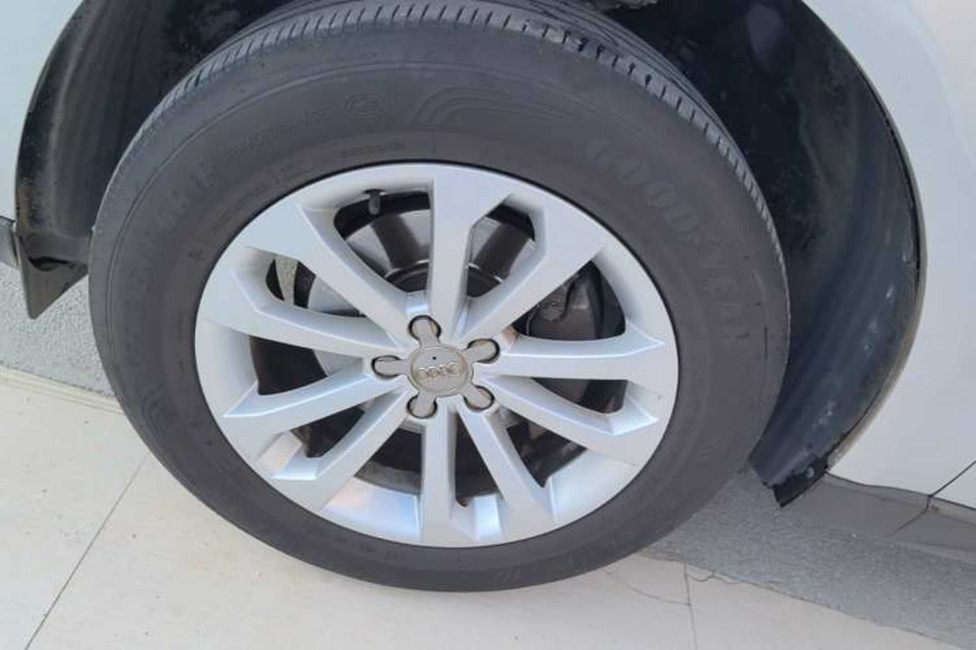 Used Audi Q5 2015 40 TFSI Technology Edition Left Front Wheel Hub