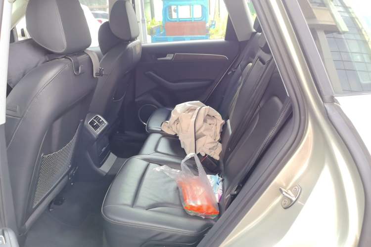 Used Audi Q5 2015 40 TFSI Comfort Model Left Rear Seat