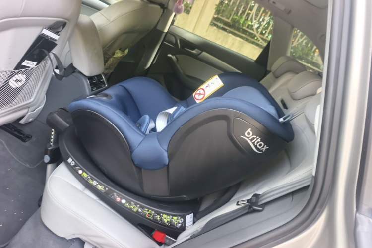 Used Audi Q5 2015 40 TFSI Technology Edition Left Rear Seat