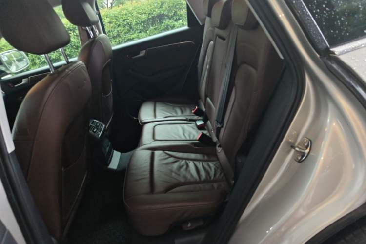 Used Audi Q5 2015 40 TFSI Dynamic Edition Left Rear Seat