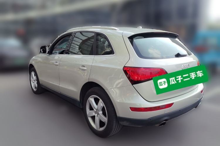 Used Audi Q5 2015 40 TFSI Comfort Model Rear Left 45 Deg