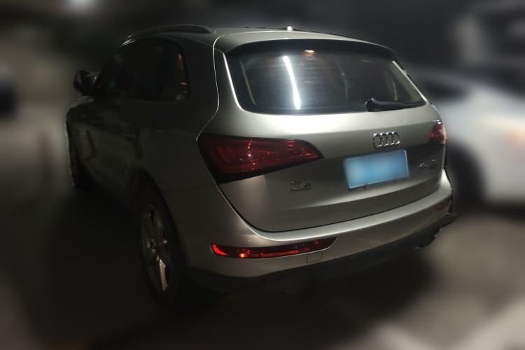 Used Audi Q5 2015 40 TFSI Comfort Model Rear Left 45 Deg