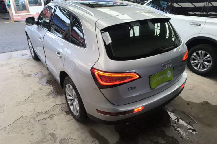 Used Audi Q5 2015 40 TFSI Technology Edition Rear Left 45 Deg