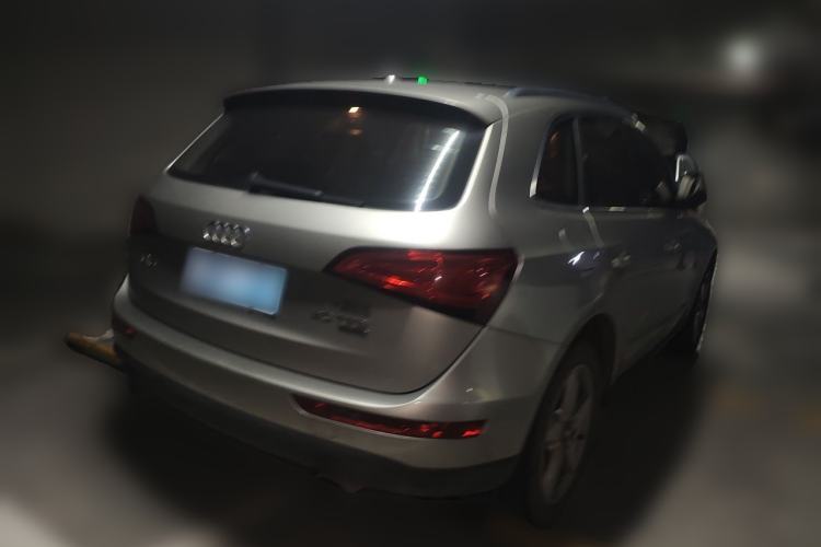 Used Audi Q5 2015 40 TFSI Comfort Model Rear Right 45 Deg
