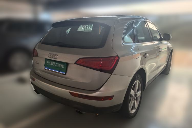 Used Audi Q5 2015 40 TFSI Technology Edition Rear Right 45 Deg