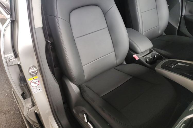 Used Audi Q5 2015 40 TFSI Trendy Edition Right Front Seat
