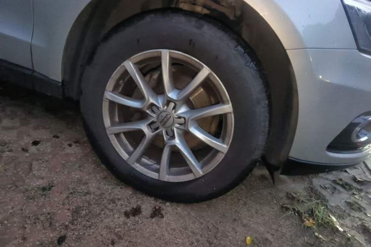 Used Audi Q5 2015 40 TFSI Trendy Edition Right Front Wheel Hub