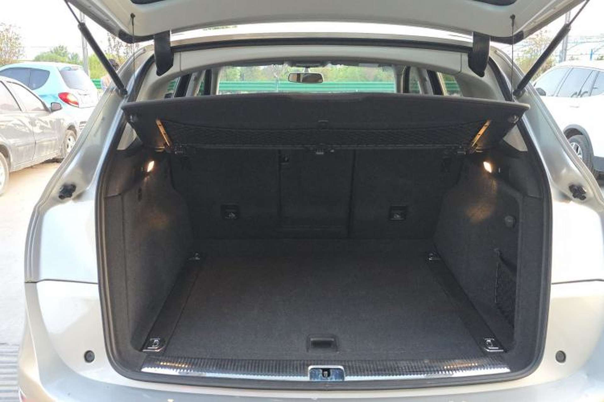 Used Audi Q5 2015 40 TFSI Technology Edition Trunk