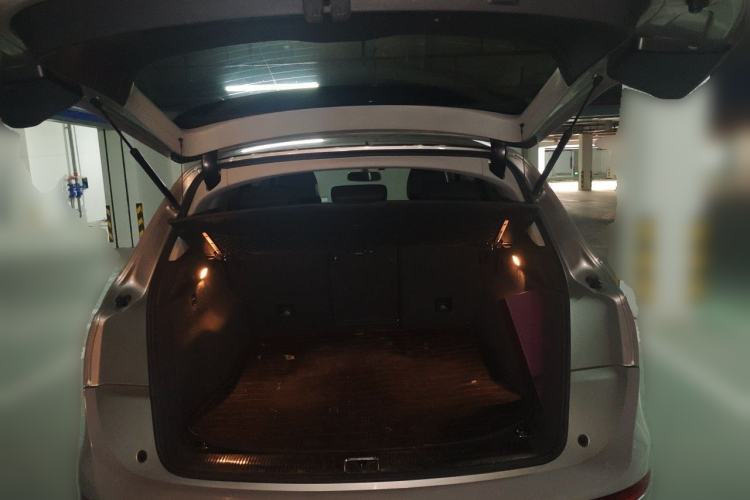 Used Audi Q5 2015 40 TFSI Technology Edition Trunk