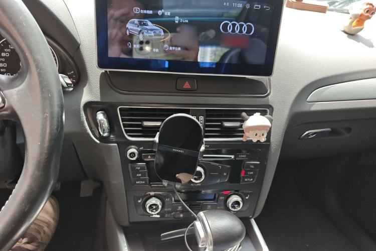 Used Audi Q5 2015 40 TFSI Technology Edition Audio And AC Panel