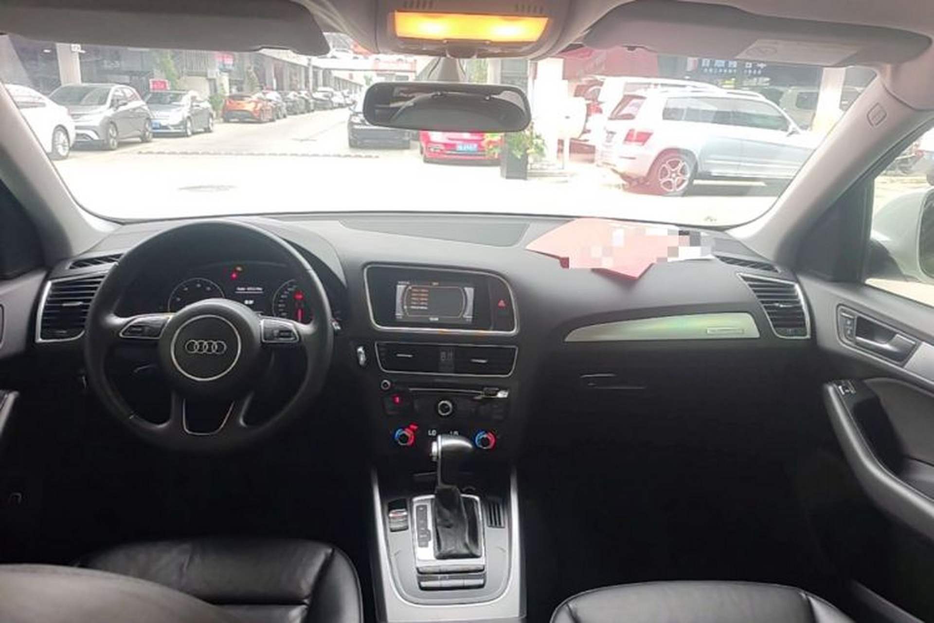 Used Audi Q5 2015 40 TFSI Technology Edition Center Console