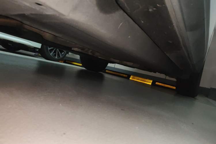 Used Audi Q5 2015 40 TFSI Technology Edition Chassis Front Left