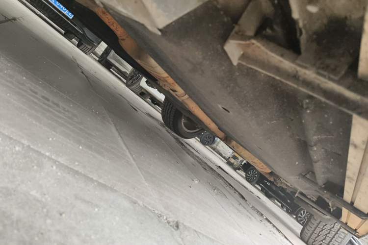 Used Audi Q5 2015 40 TFSI Comfort Model Chassis Front Left