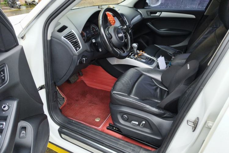 Used Audi Q5 2015 40 TFSI Technology Edition Driver Seat