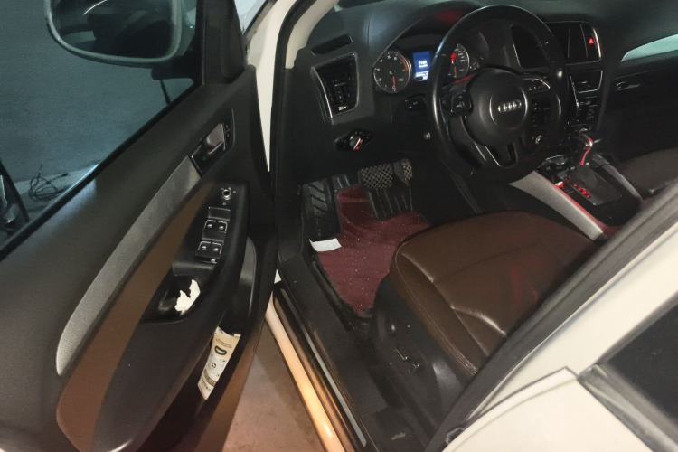 Used Audi Q5 2015 40 TFSI Technology Edition Driver Seat