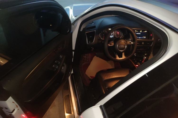 Used Audi Q5 2015 40 TFSI Comfort Model Driver Seat