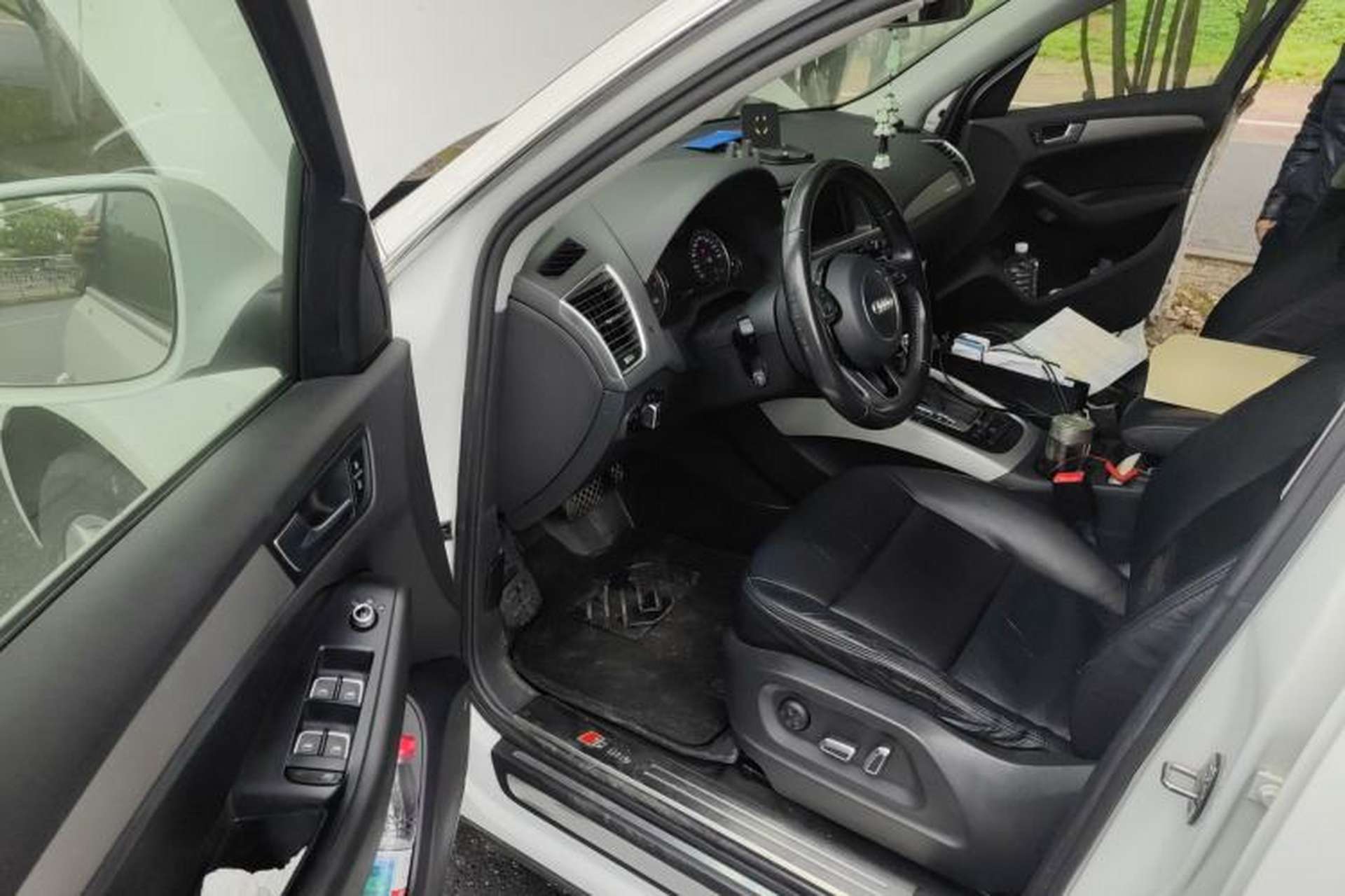 Used Audi Q5 2015 40 TFSI Trendy Edition Driver Seat
