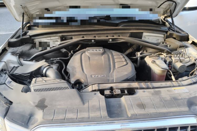 Used Audi Q5 2015 40 TFSI Technology Edition Engine Bay
