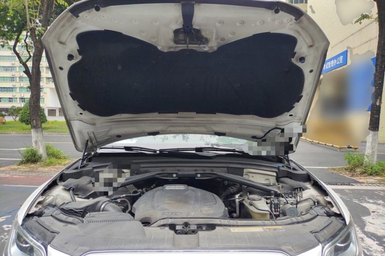 Used Audi Q5 2015 40 TFSI Technology Edition Engine Bay