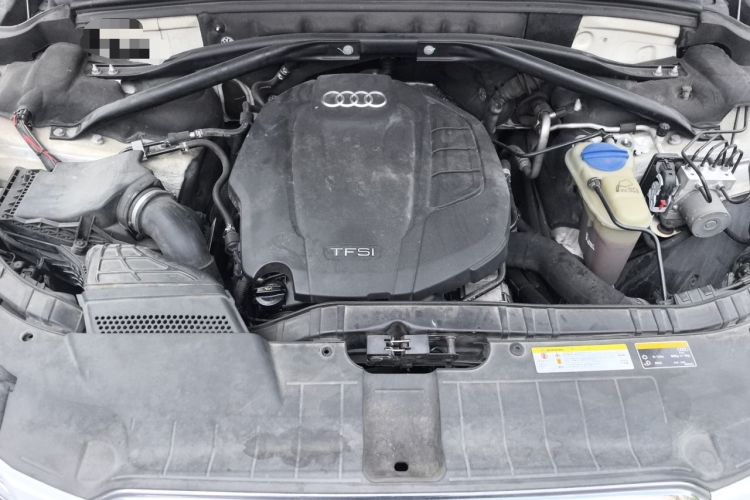 Used Audi Q5 2015 40 TFSI Trendy Edition Engine Bay