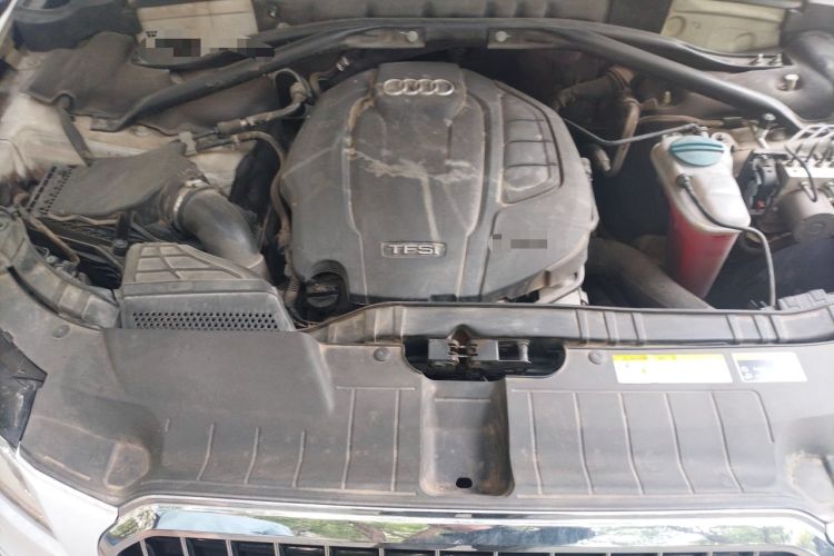 Used Audi Q5 2015 40 TFSI Trendy Edition Engine Bay