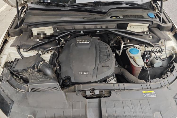 Used Audi Q5 2015 40 TFSI Trendy Edition Engine Bay